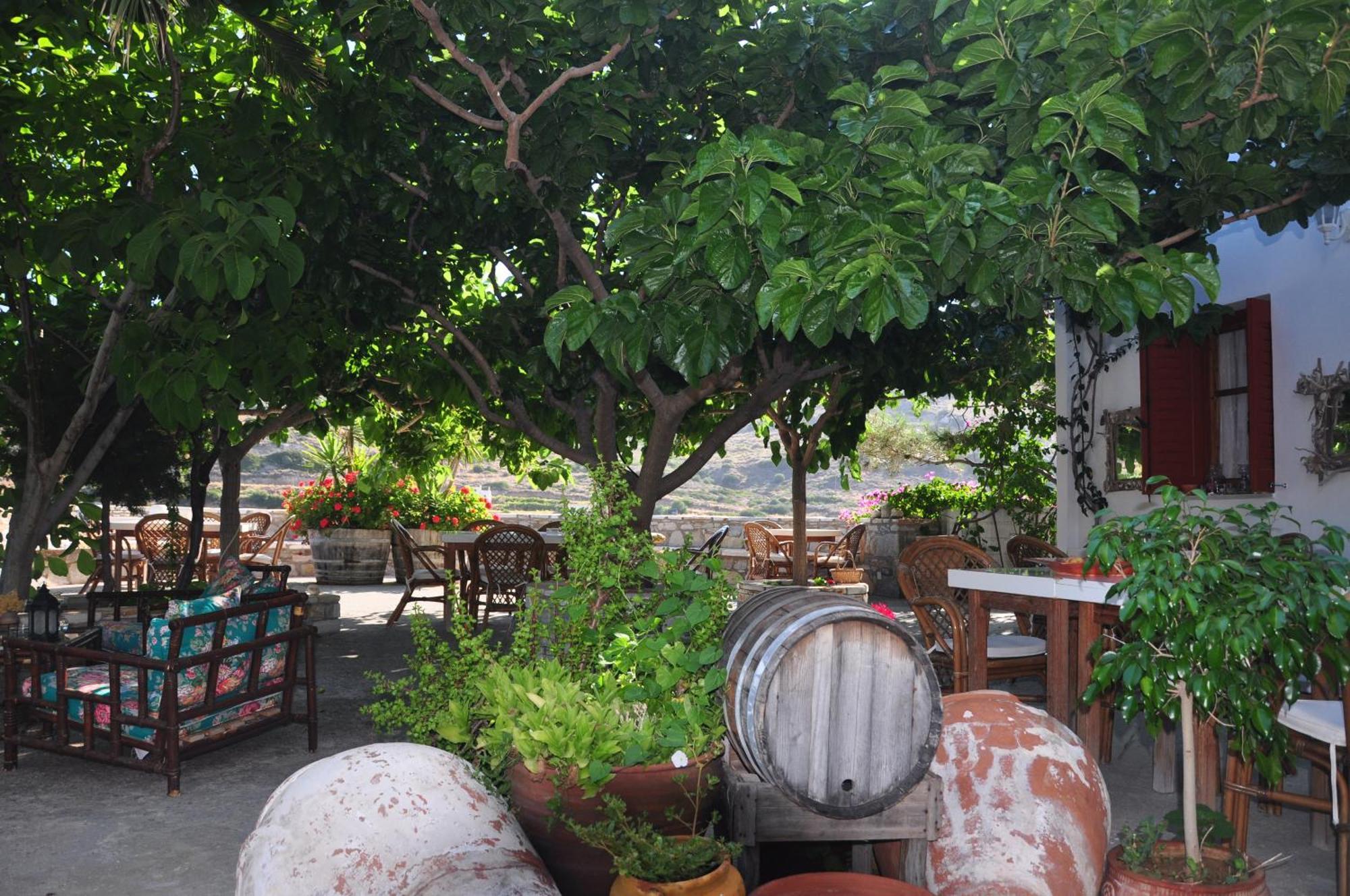 Petrino Hotel Ambrami Ngoại thất bức ảnh